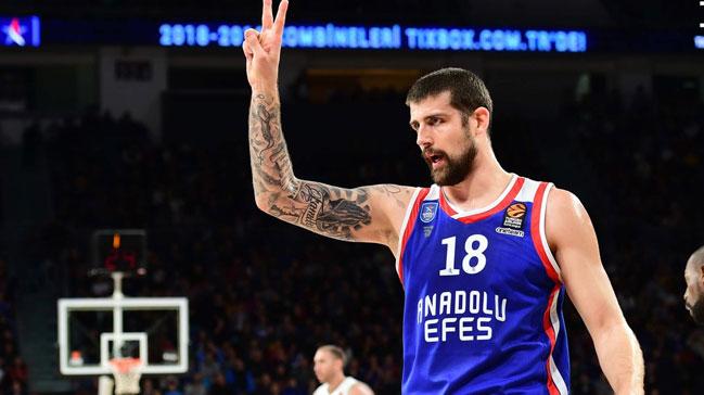 Anadolu Efes: 78 Panathinaikos: 62