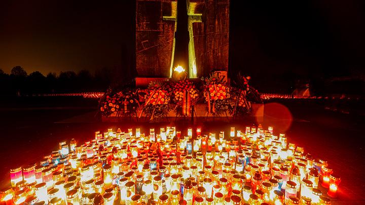 Hrvatistan'da Vukovar katliamn 27. ylnda dzenlenen trenle anld 