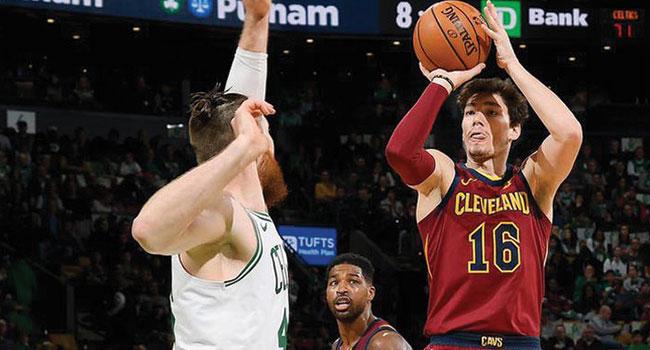 Cedi Osman'l Cleveland, Boston'a direnemedi