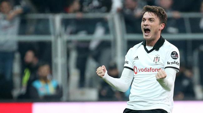 Adem Ljajic Beikta'ta fark yaratmaya balad