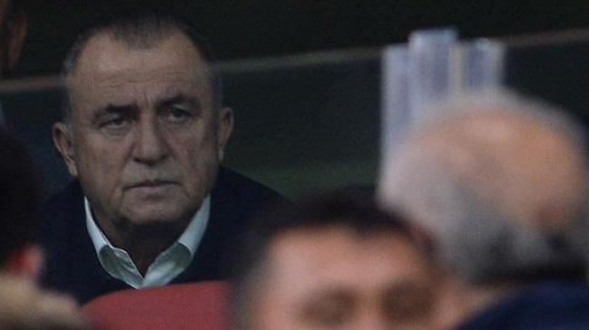 Fatih Terim, Onyekuru'nun pozisyonunda Cneyt akr'n VAR kararna isyan etti