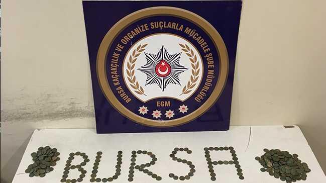 Bursa'da tarihi eser kaakl operasyonunda 670 sikke ele geirildi 