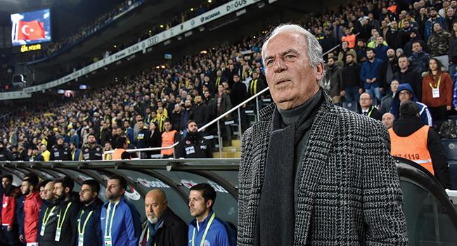 Mustafa Denizli: Fenerbahçe'den alınmış 1 puan esasında ...