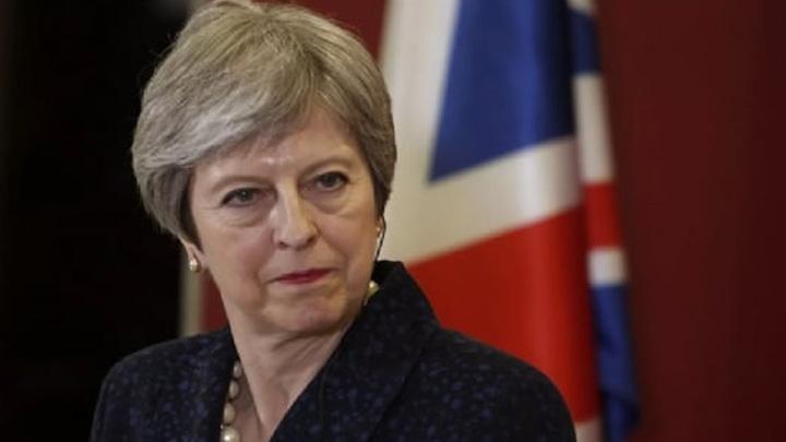 Theresa May'e Brexit oylamas ncesi Parlamento'dan darbe