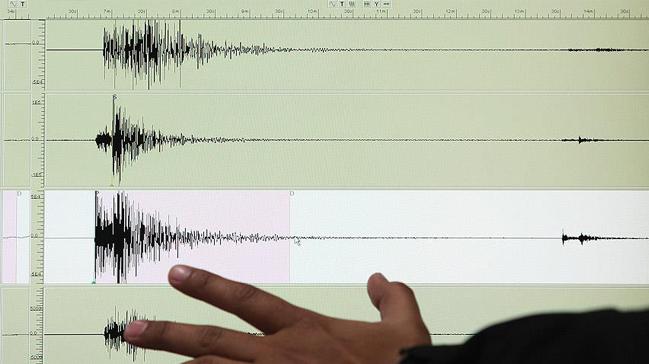 Pasifik'te 7.5'lik deprem