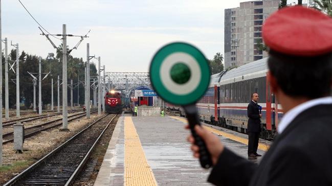 Bak-Tiflis-Kars demir yolunun vagonlarn Trkiye ve Azerbaycan ortak retecek 