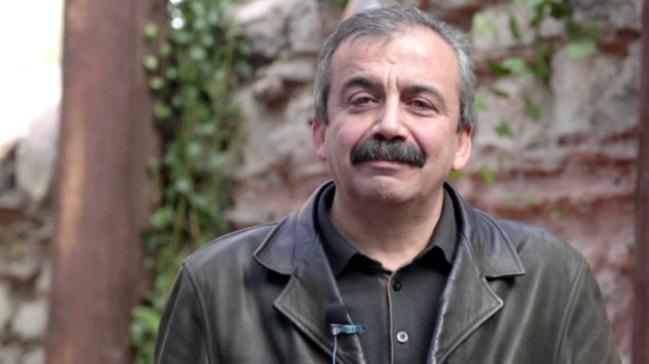 HDP'li Srr Sreyya nder cezaevine teslim oldu