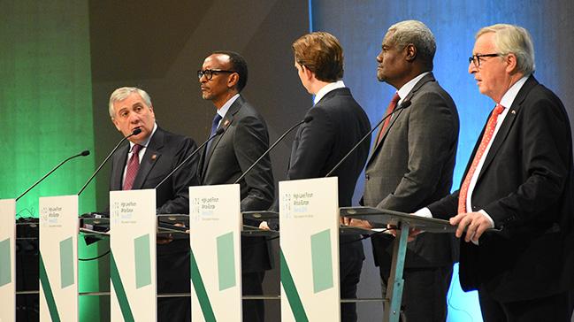 Afrika-Avrupa  Birlii Forumu'nda tansiyon ykseldi: Biz in'den daha iyiyiz