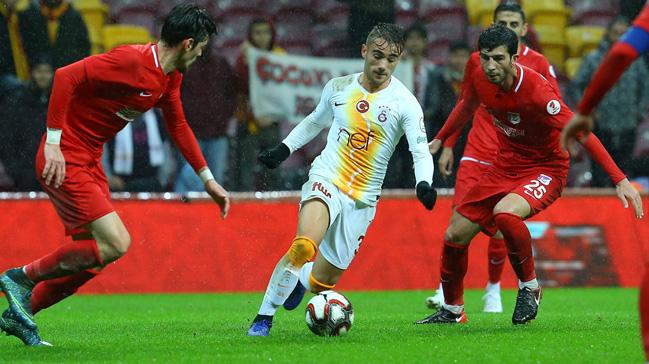 Galatasaray sahasnda Keirengc ile 1-1 berabere kald ve kupada son 16 turuna kald