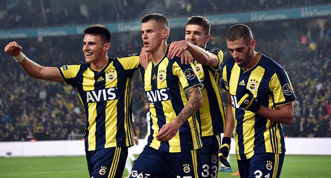 Fenerbahe'de gnderilecekler belli oldu! Devre aras 4 yolcu