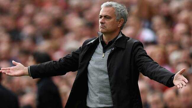 Real Madrid, Jose Mourinho'ya yllk 18 milyon euro teklif etti