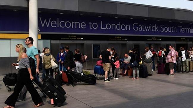 Gatwick'te 'drone' kriziyle ilgili 2 kii gzaltna alnd