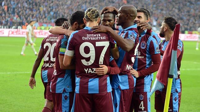 Trabzonspor sahasnda aykur Rizespor'u 4-1 malup etti