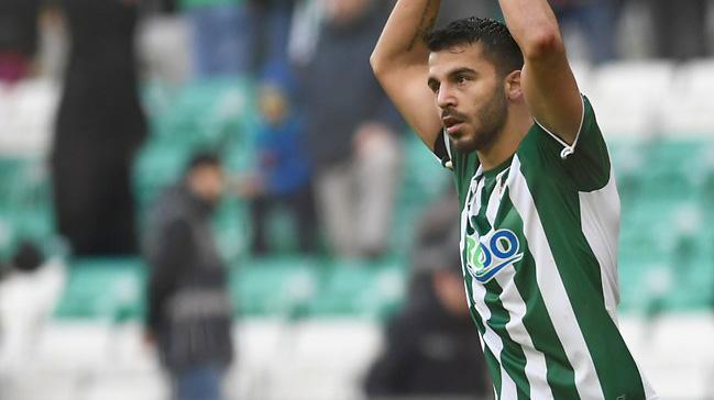 Bursaspor 90+9'da penalt kard mata sahasnda Yeni Malatyaspor ile 1-1 berabere kald