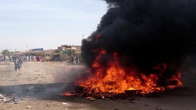 Sudan'da ekonomik gidiat protesto etmek iin yaplan gsteriler 2 blgeye daha srad