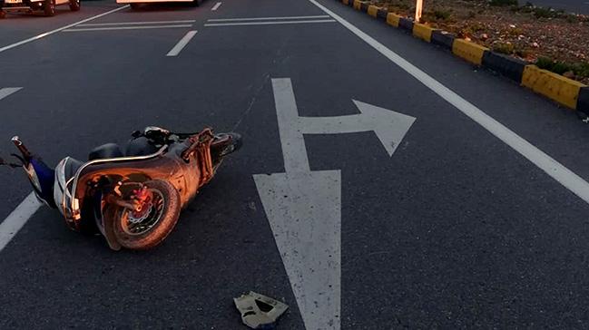 Antalya'da motosikletiyle bariyerlere arpan src can verdi