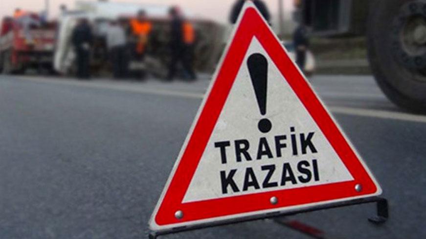 Kastamonu'da otomobil aaca arpt: 1 l, 2 yaral