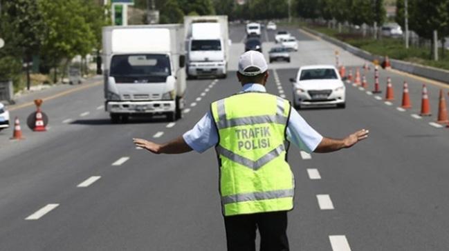 stanbul'da baz yollar trafie kapatlacak