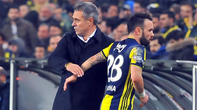 Ersun Yanal, szlemesi bitecek tm futbolcularn satlabileceini ynetime iletti