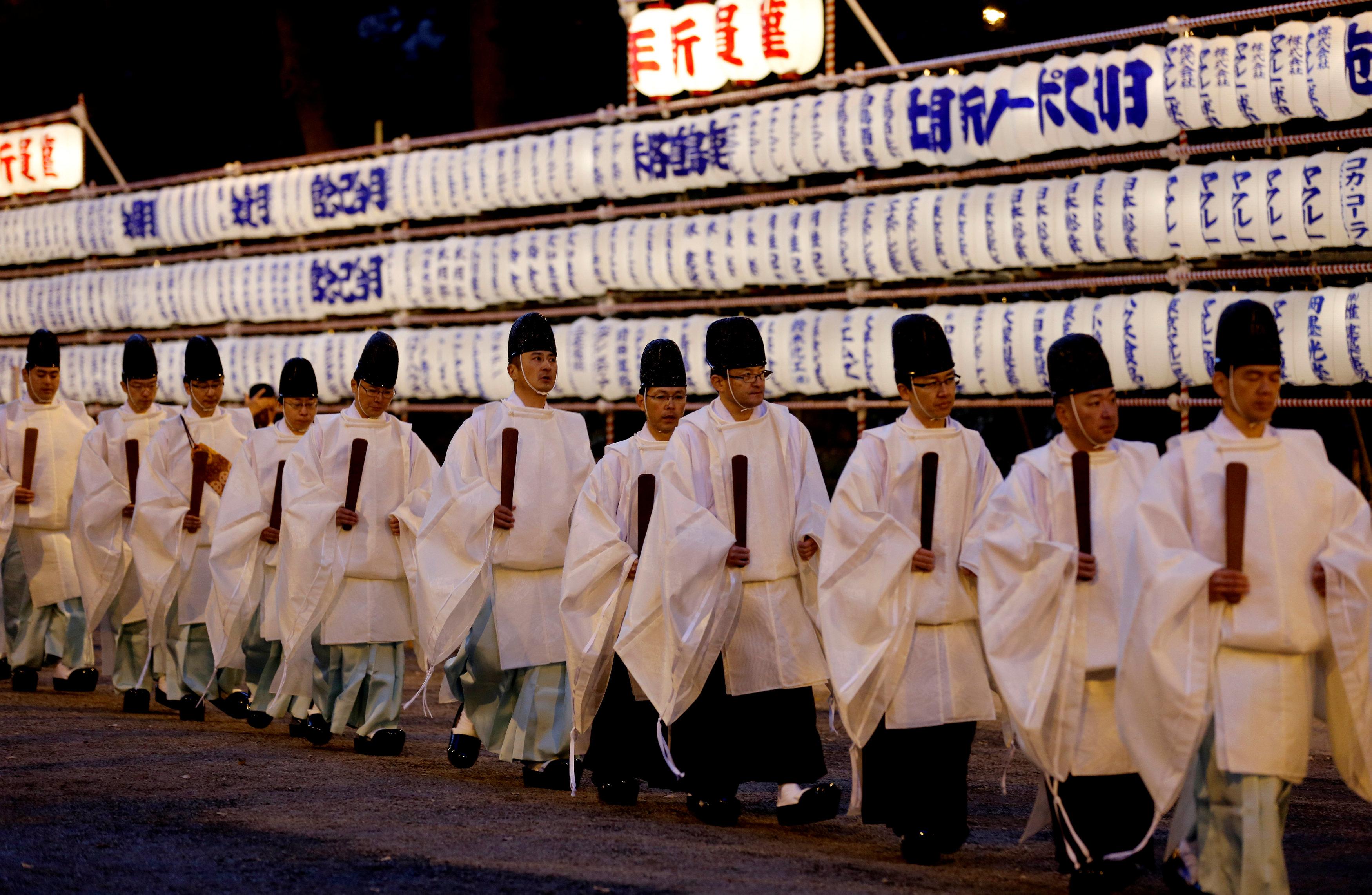 Japonlar yeni yla cokuyla girdi  