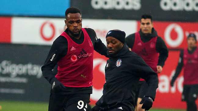 Beikta'ta Vagner Love ve Cyle Larin kamp kadrosunda yok