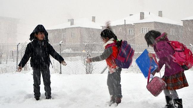 Youn kar ya nedeniyle Gaziantep'in ahinbey ve ehitkamil ilelerinde 1 gn ara verildi