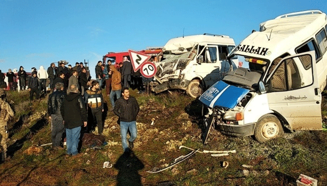 anlurfa'da ii ve renci servisleri arpt: 2 l, 14 yaral