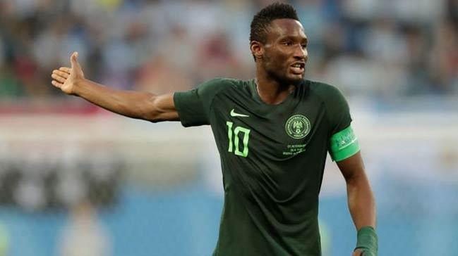 Obi Mikel Fenerbahe'ye haber yollad: Seve seve gelirim