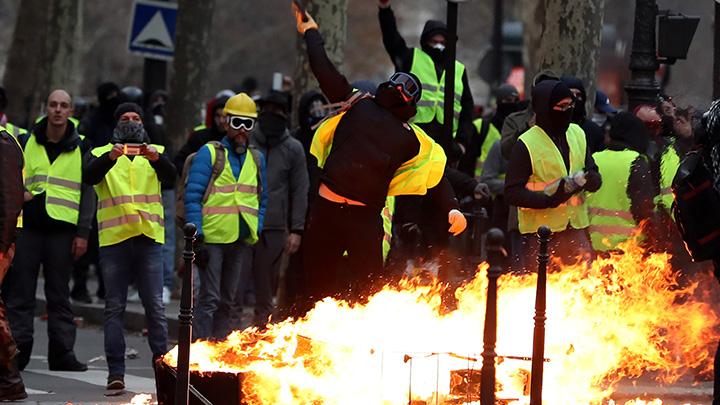 talyan hkmetinden Sar Yeleklilere destek