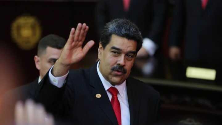 Maduro onu grnce byle selam verdi: 'Selamnaleykm'