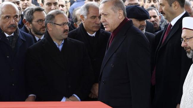 Bakan Erdoan, eski milletvekili Aksak'n cenazesine katld