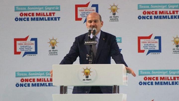 ileri Bakan Soylu: Liderimiz milletin izinde, dnyann da nndedir