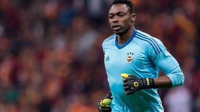 Fenerbahe'nin Carlos Kameni ile kontrat karlkl anlamayla feshettii ne srld