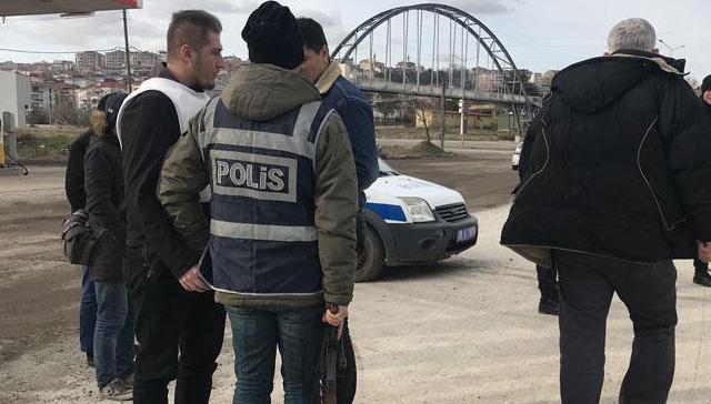 Kurusk tabanca ile havaya rastgele ate aan zanl, polis tarafndan yakaland