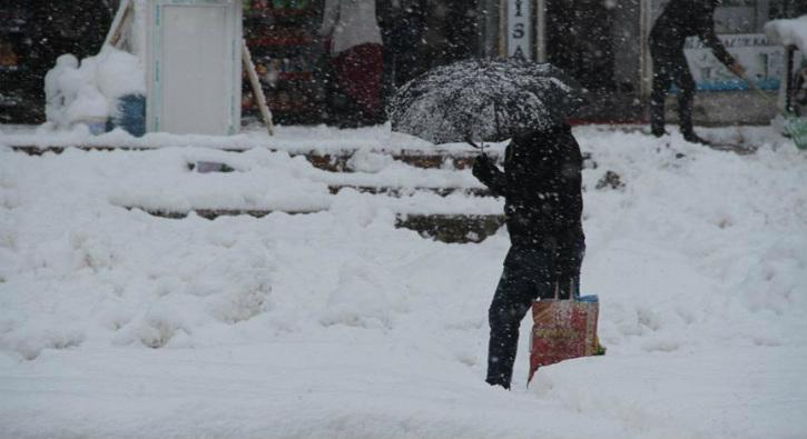 Aksaray Nide kar tatili var m Aksaray Nide yarn 17 Ocak okullar tatil mi Valilik aklamas