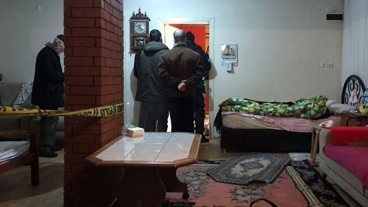 Sakarya'da alzaymr hastasnn annesini ldrd iddias   