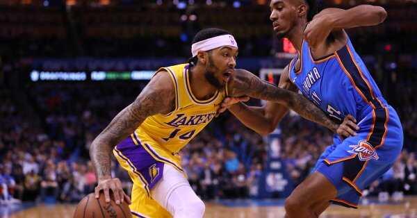 Los Angeles Lakers zorland ama kazanmasn bildi