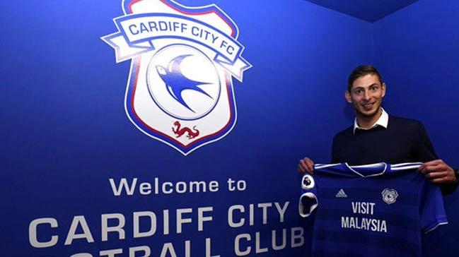 Emiliano Sala resmen Cardiff City'de