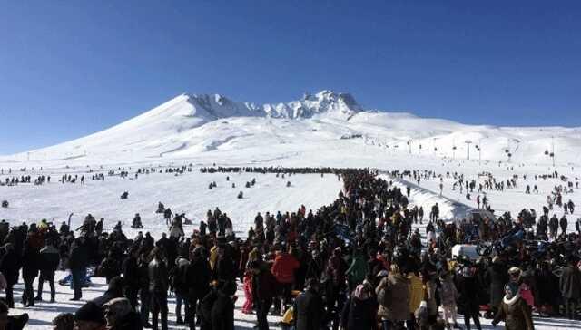 Erciyes hafta sonu 110 bin kiiyi arlad