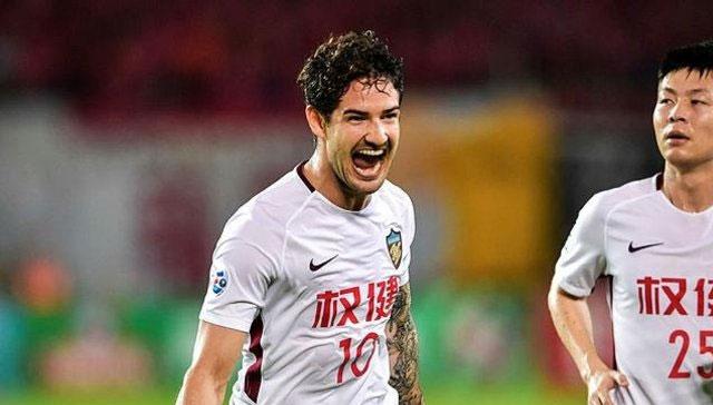 Pato Galatasaray'dan 10 milyon dolar istedi