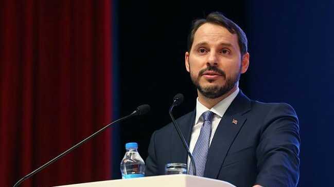 Bakan Albayrak: Yarndan itibaren bunlarn kafasna yumruu indireceiz