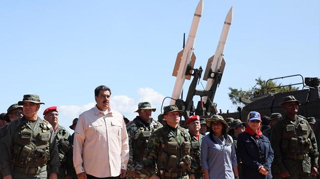Venezuela ordusu 5 gn srecek askeri tatbikata balad