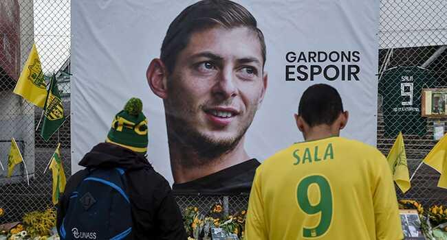 UEFA'dan Sala iin sayg duruu karar