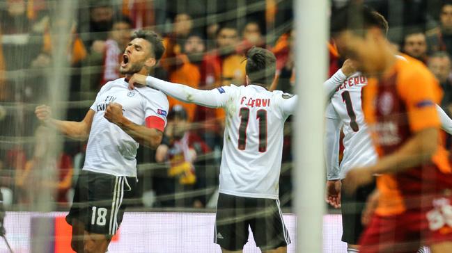 Galatasaray sahasnda Benfica'ya 2-1 malup oldu