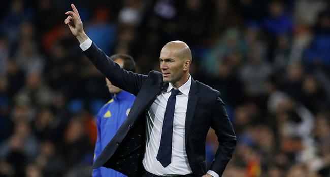 Zinedine Zidane, Chelsea'den 230 milyon Euro transfer btesi istedi