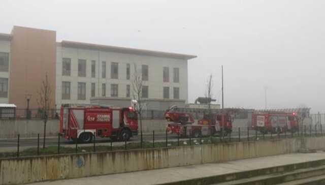 Kadky'de niversitenin trafosunda yangn kt