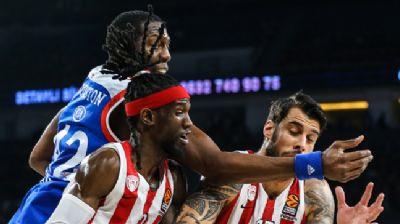 Anadolu Efes sahasnda Olympiakos'u 75-65 malup etti