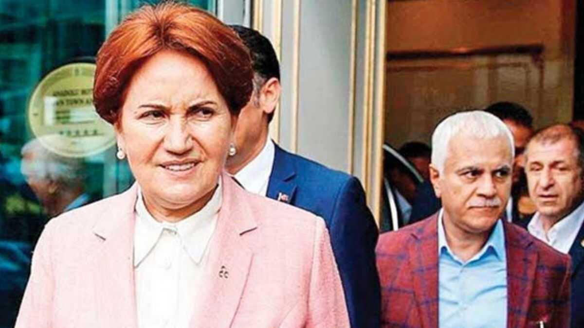 Akener'in, erden vurulduk aklamasnn ardndan, hainlikle sulanan Aydna istifa ars yapld