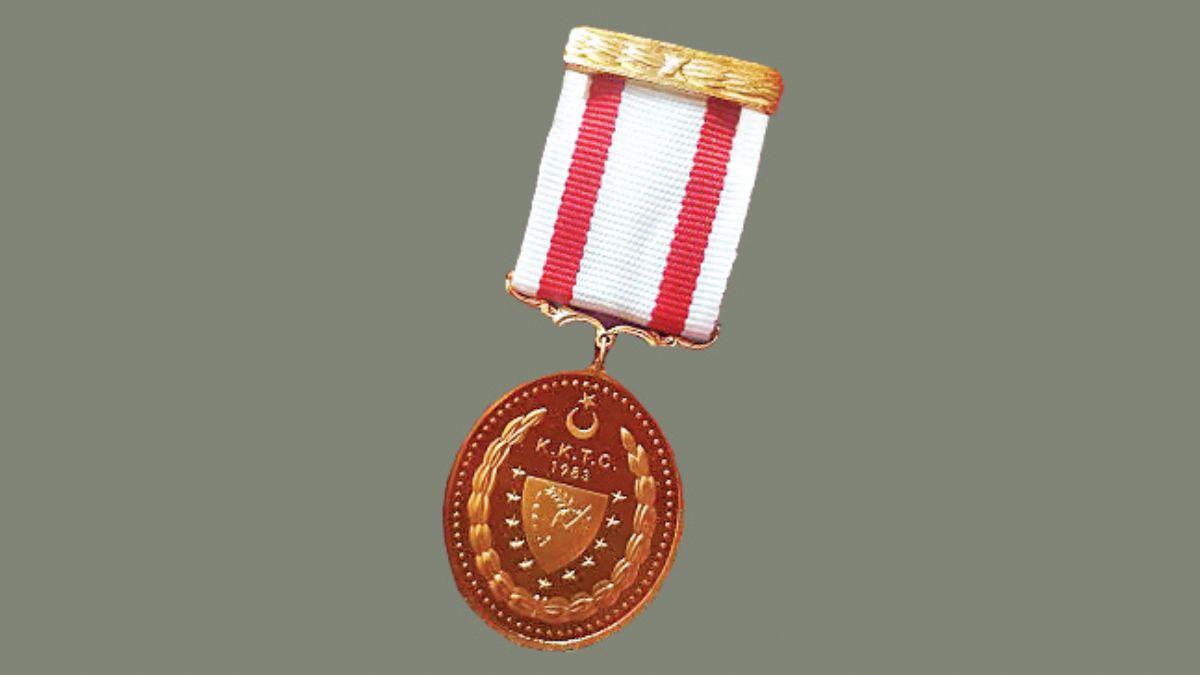 Kbrs gazilerine madalya