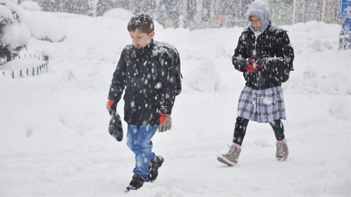 28 ubat okullar tatil mi" Elaz ve Ar'da bugn okullar kar tatil oldu mu"